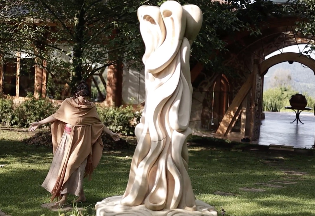 Sculpture in the garden at La Fuente